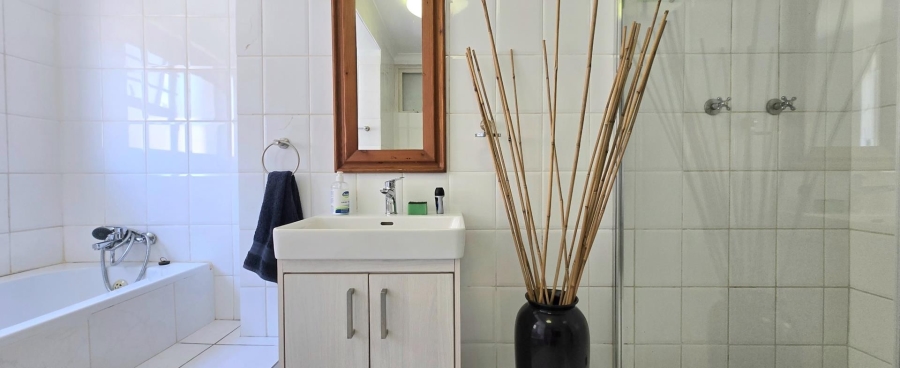 5 Bedroom Property for Sale in Franskraal Western Cape